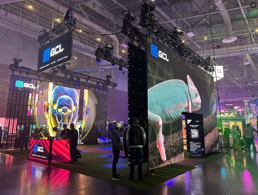 좋은 가격 가벼운 실내 임대 LED 비디오 벽 패널 무게 7.4Kg 최종 단계 성능 온라인으로