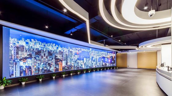 좋은 가격 Ghalo 시리즈 1000*250mm 750*250mm 실내 롱 스트립 LED 디스플레이, 퀵 벽걸이 설치 (P1.25, P1.56, P1.953mm) 온라인으로